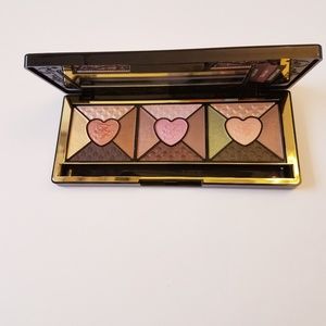 Too Faced Love Palette